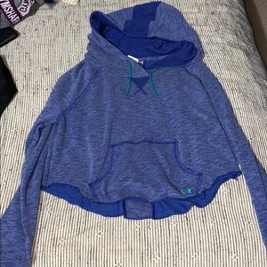 UA Cropped sweat shirt